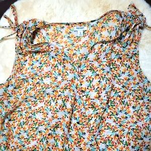 🌸 3 for $15 🌸 Old Navy Floral Sleeveless Blouse